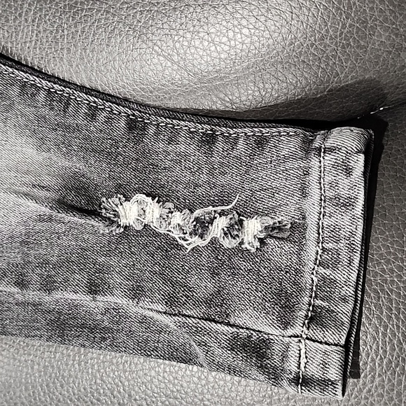 Shein jeans - Picture 3 of 8